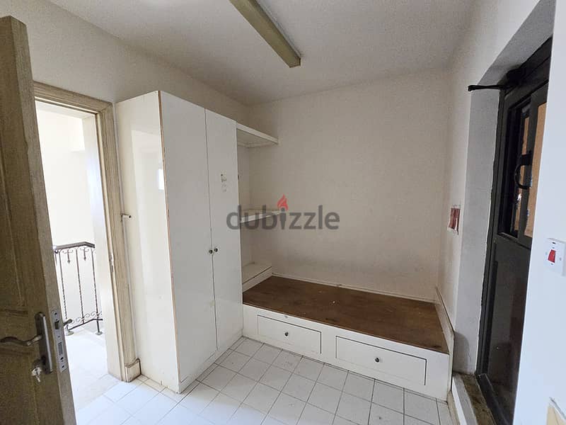 Spacious 5BR Villa with Private Garden for Rent in Janabiya – BD 900 18
