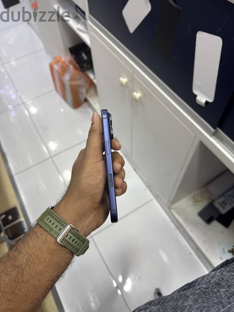 Apple - iPhone 17 Pro 2