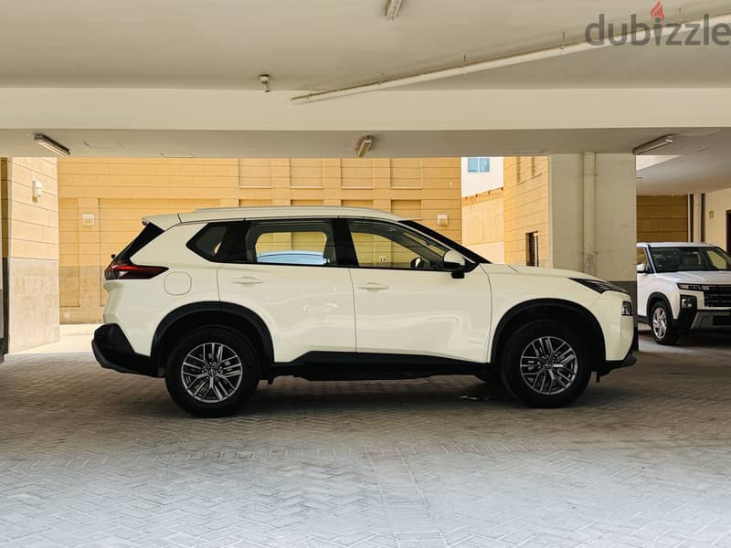 NISSAN XTRAIL 4x4 Middle Option 2023, Single Ownership, Non Accident 6
