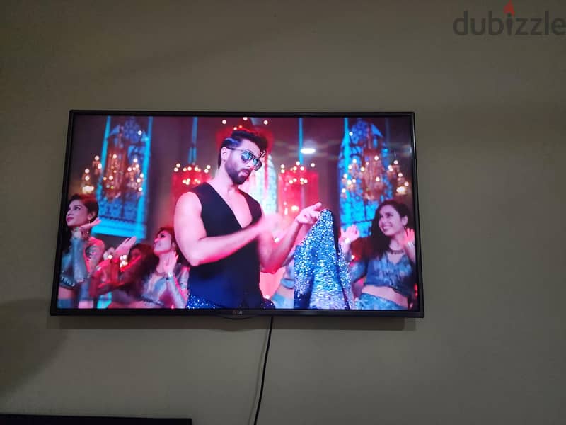 LG LED 3D smart 47 inch TV for sale 1