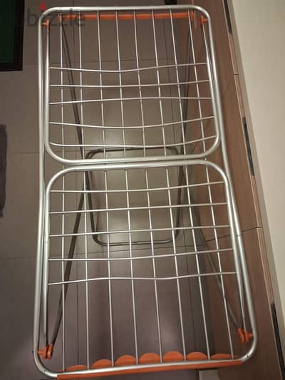 Stand Drying clothes