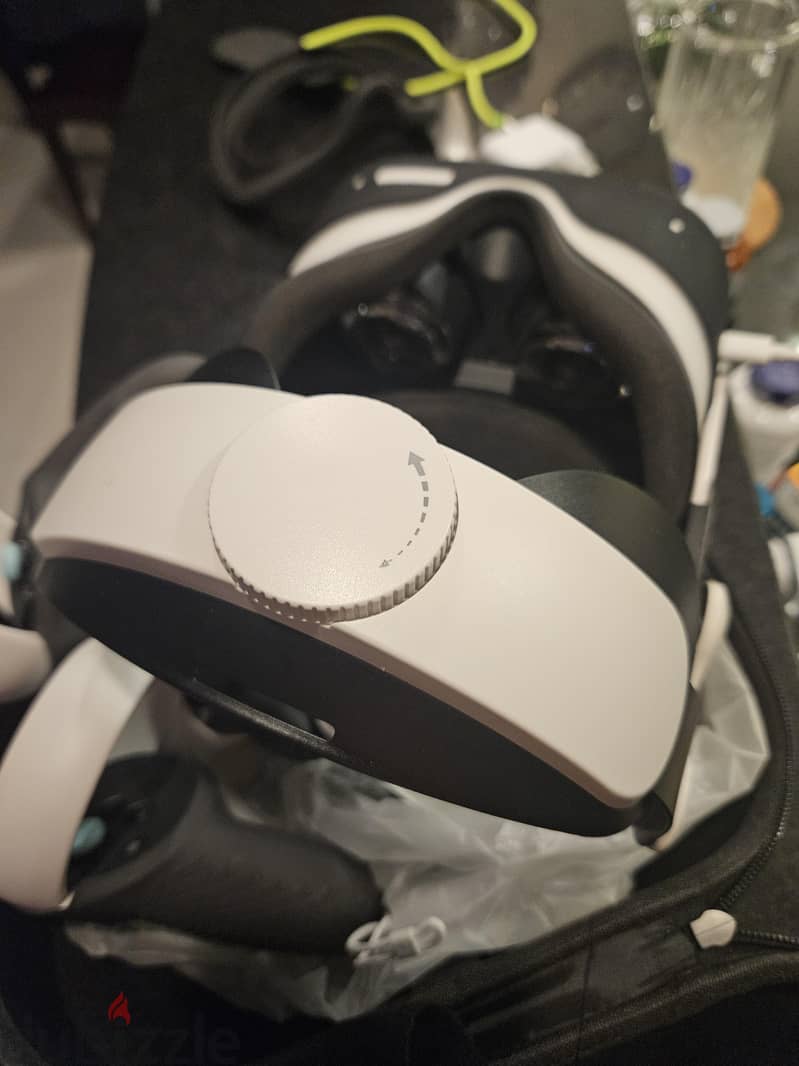 Oculus 2 quest (Meta quest). like new 2
