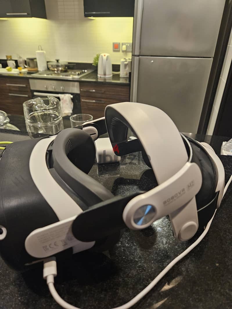 Oculus 2 quest (Meta quest). like new 3