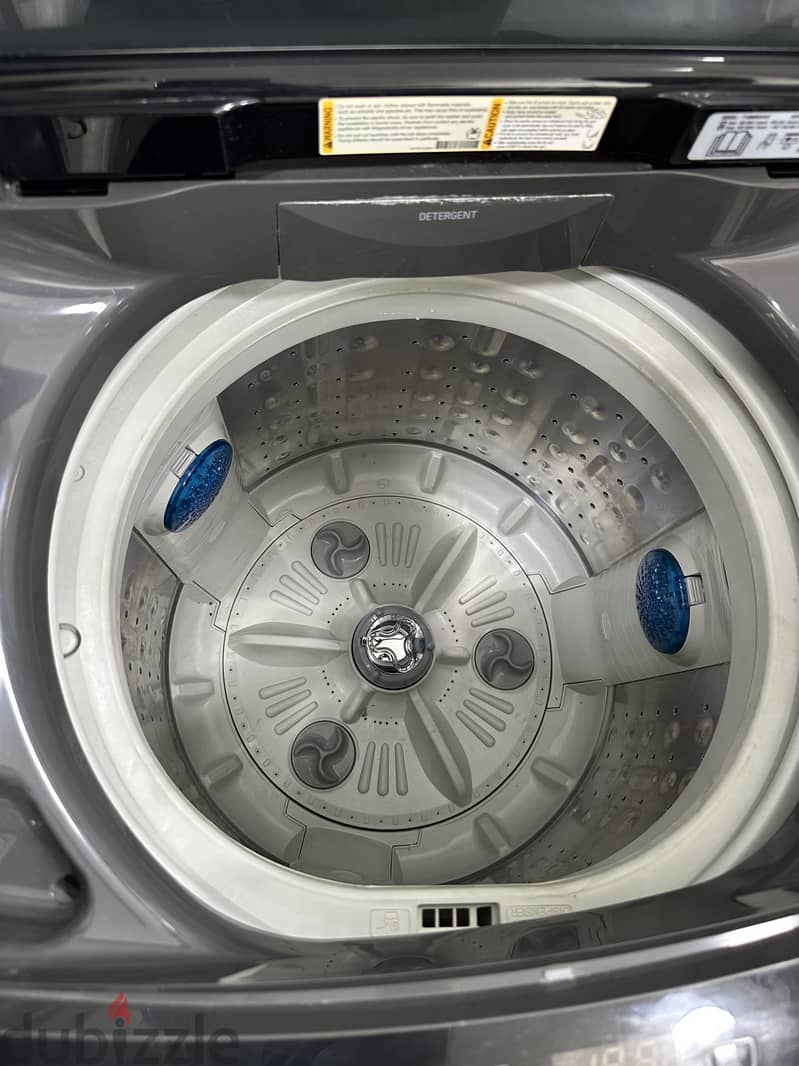 LG Fully Automatic Top Load Washing Machine for Sale 6