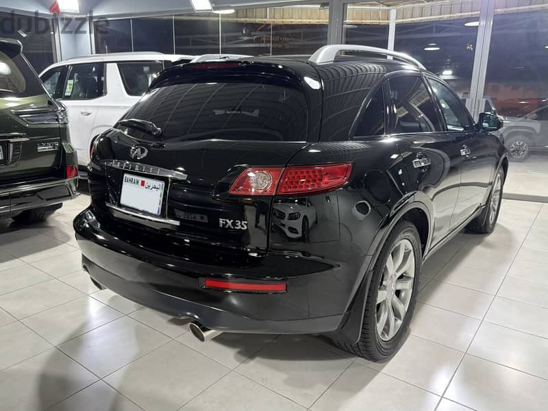 2004 Infiniti FX35 1