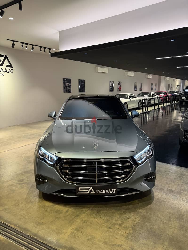 Mercedes-Benz E200 2025 1