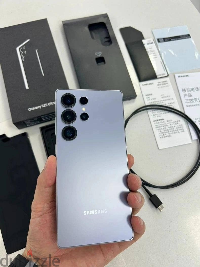 s25 ultra with Box and charger. 1