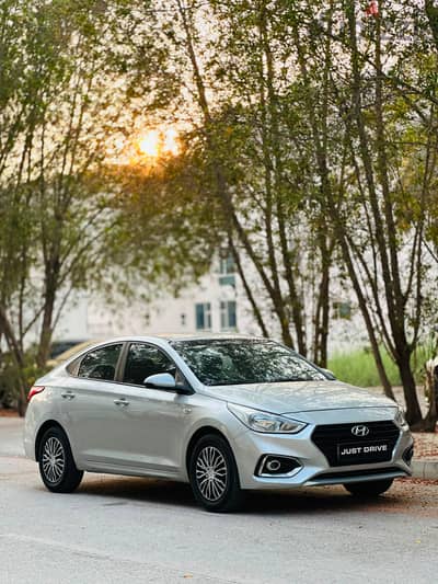 HYUNDAI ACCENT 2018 MODEL WITH ONE YEAR PASSING AND INSURANCE