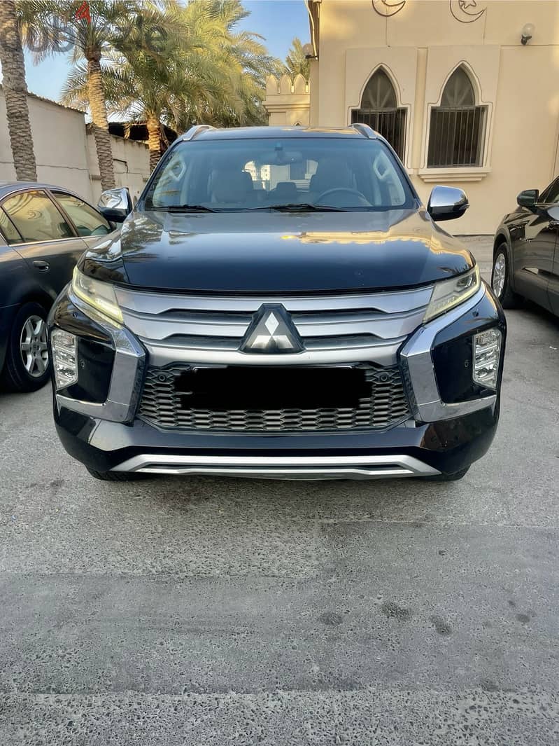 Mitsubishi montero sport model 2022 4