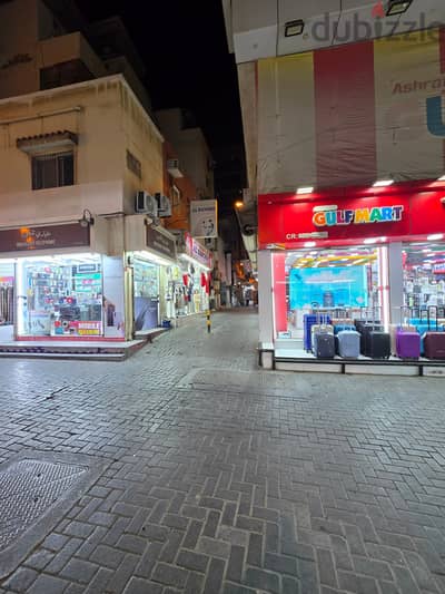Big Shop for Rent in Manama Souq محل كبير للإيجار في قلب سوق المنامة