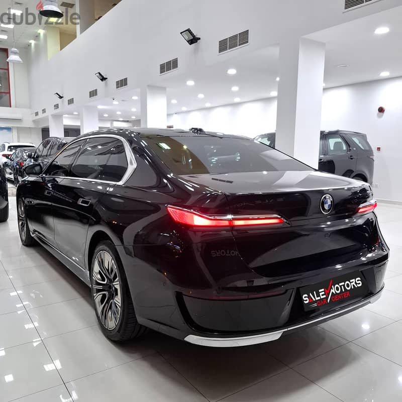 BMW 7-Series 735i 2023 10