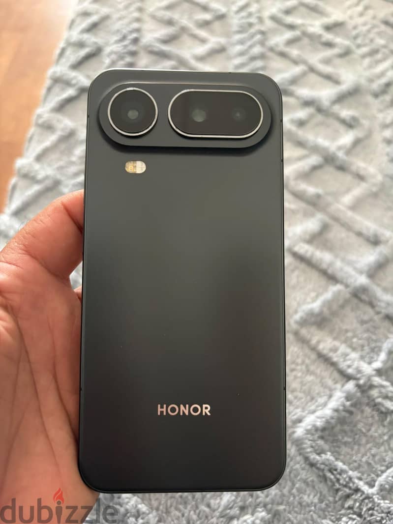 Honor magic 8 pro air 256 gb 12+12 with box only no charger 4