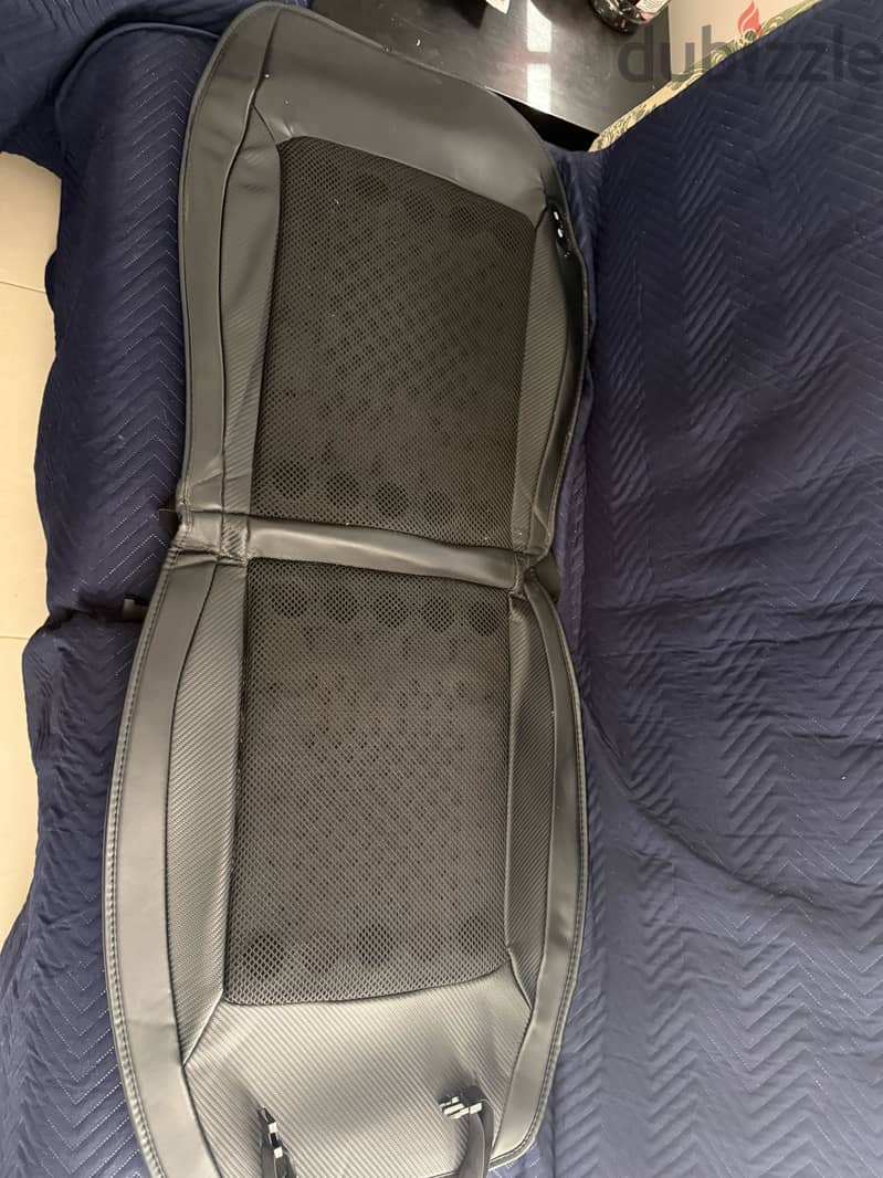 Car/SUVs Messagers/cooling seat with more than 24fans inside. 1