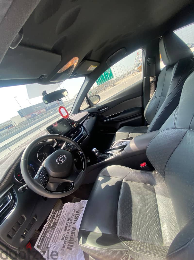 Toyota C-HR 2020 Silver 4