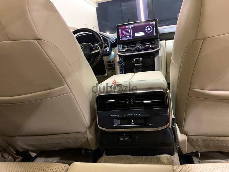Toyota Land Cruiser 2020 14