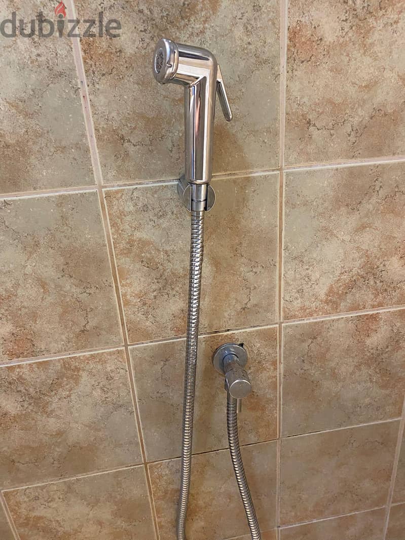 plumbers and electrician carpenter painting tile fixing  services 1