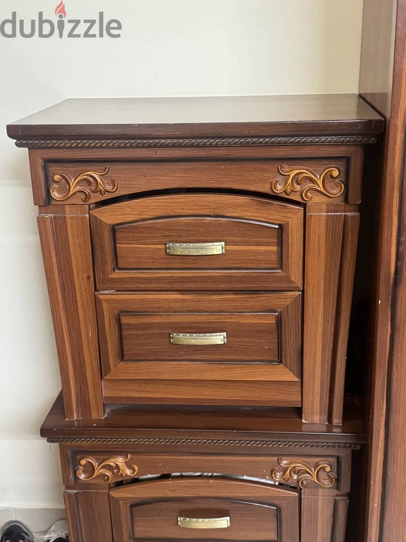 Full bedroom furniture 1