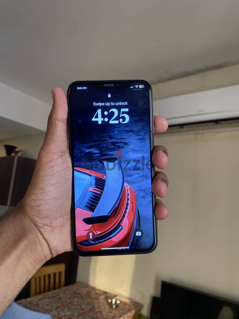 Apple - iPhone XS Max 1