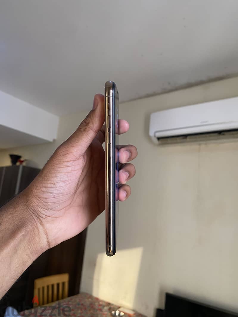 Apple - iPhone XS Max 2