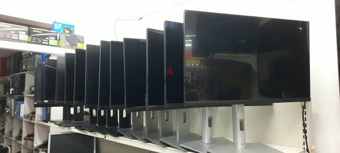 DELL 24" Full HD IPS Borderless Professional Monitor adjustable stand