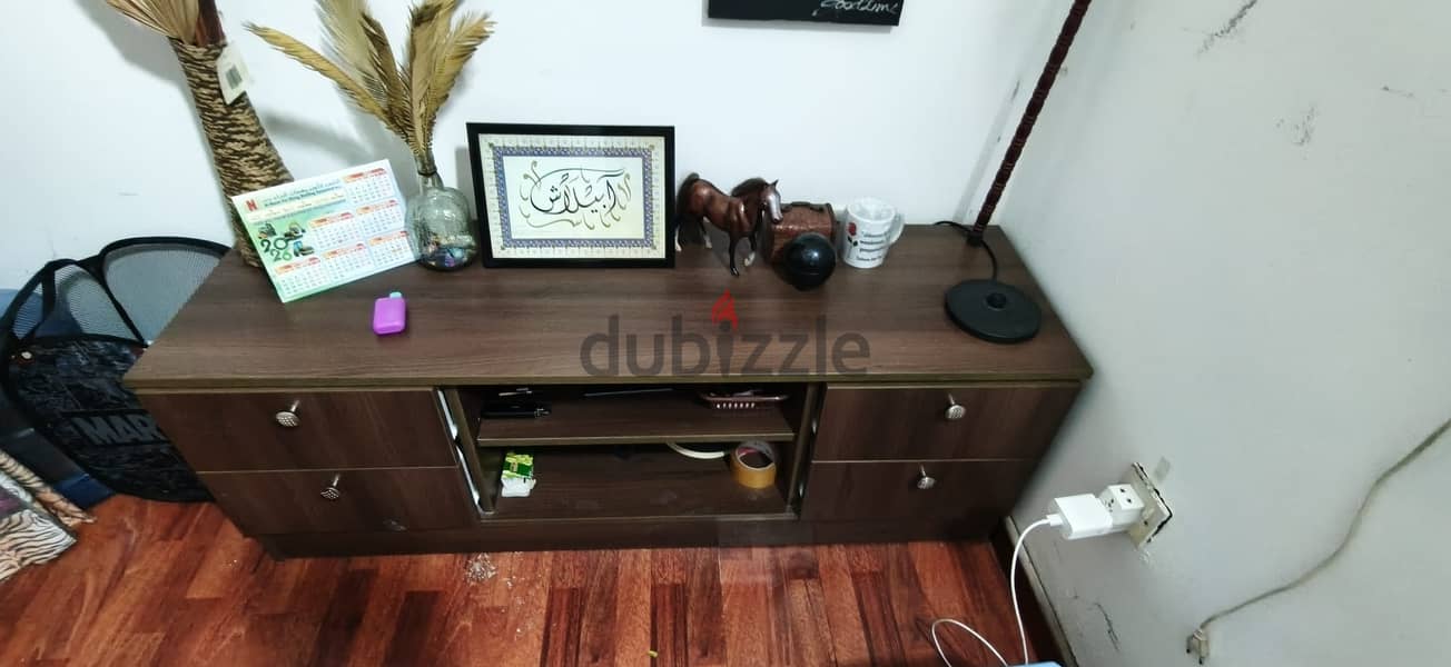 TV STAND 2
