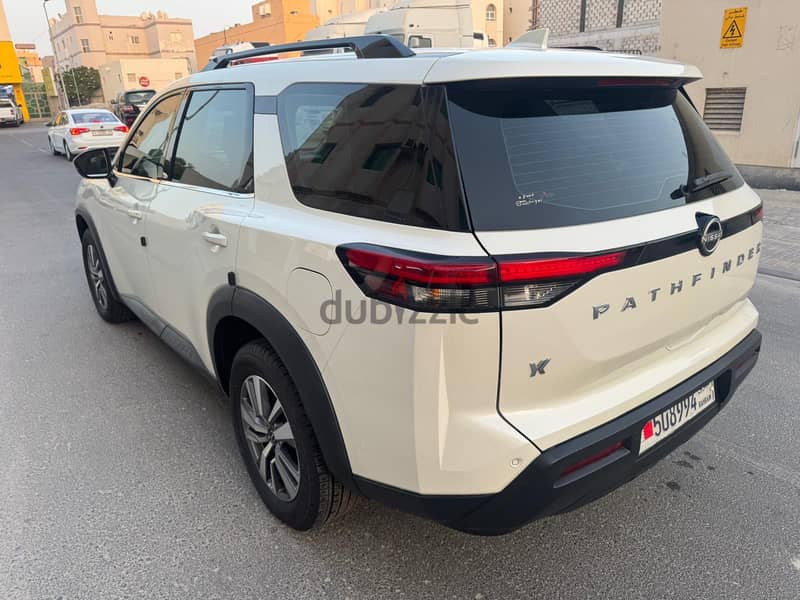 FOR SALE NISSAN PATHFINDER 2022 5