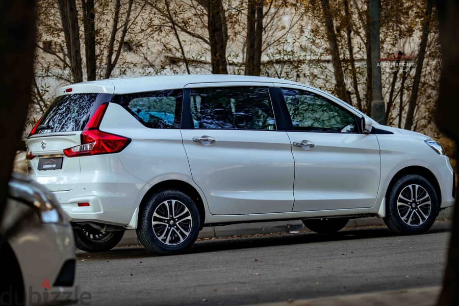 Suzuki Ertiga 2025 4