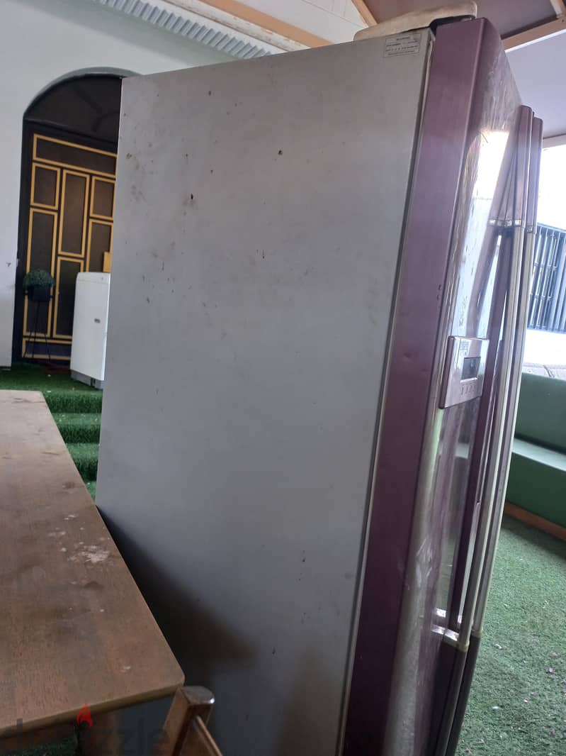 big refrigerator with two doors 3