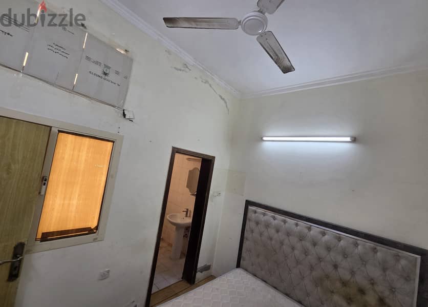 small flat for rent with EWA near alosra restaurant Muhar 3