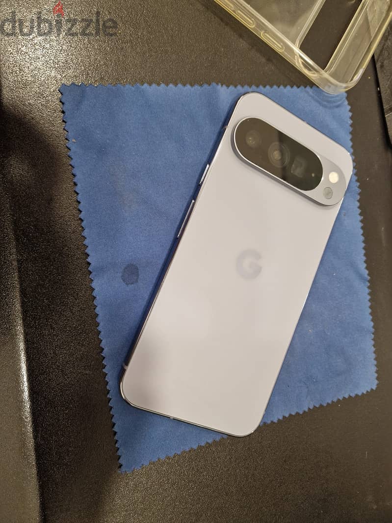Google Pixel 10 Pro XL Unlocked Moonstone 256GB 2