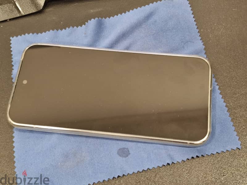 Google Pixel 10 Pro XL Unlocked Moonstone 256GB 4