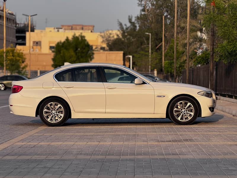 BMW 520 2013 MODEL WITH VERY WELL-MAINTAINED CAR CONDITION 2