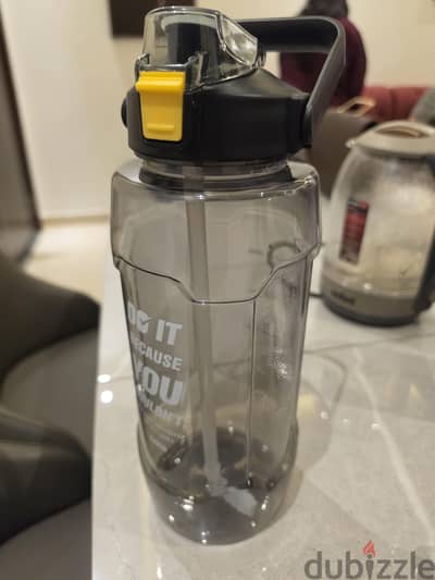 water bottle 2ml