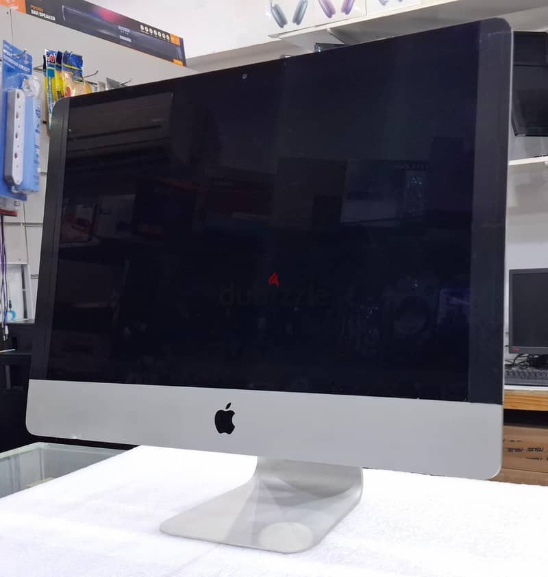 APPLE IMAC Core i5 22" Full HD Display 8GB RAM 1TB HDD NVidia Graphics 1