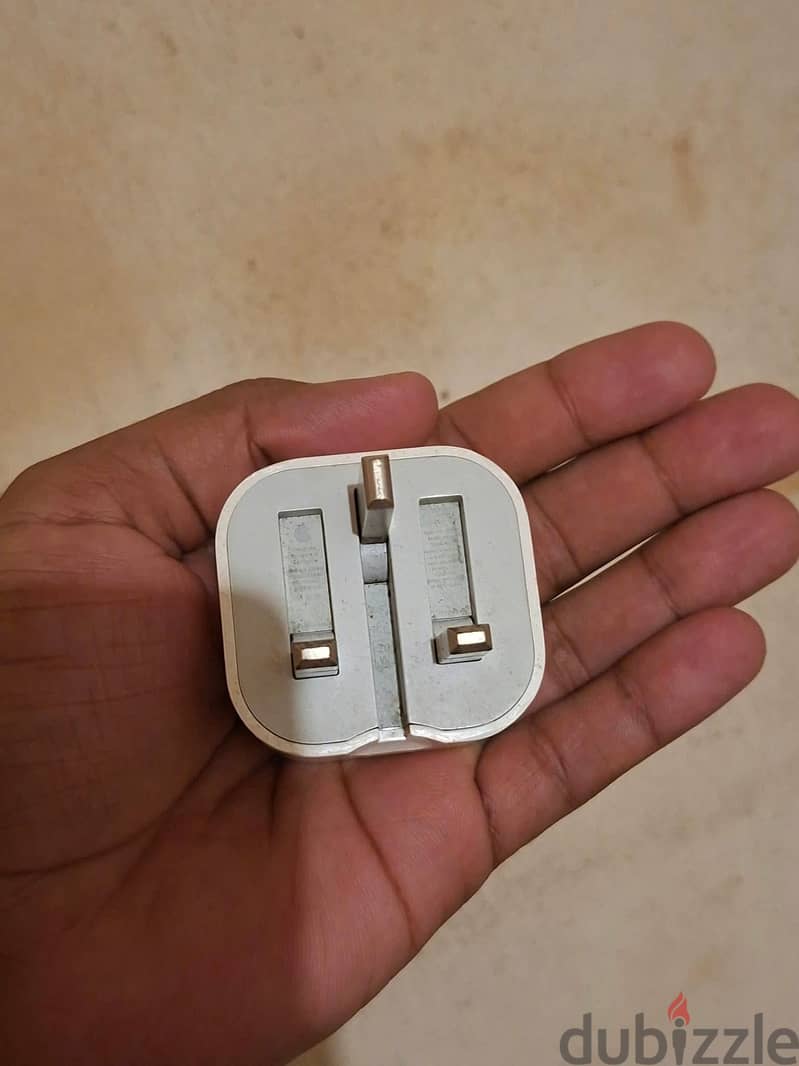 iPhone 17 pro max 256 box cable an adapter 94% 10