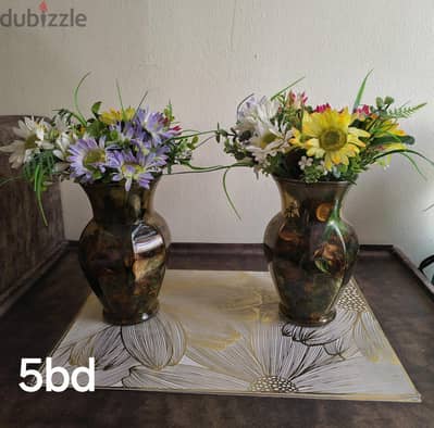 vases with flowers