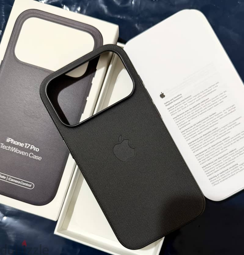 Iphone 17 Pro TechWoven Case 2