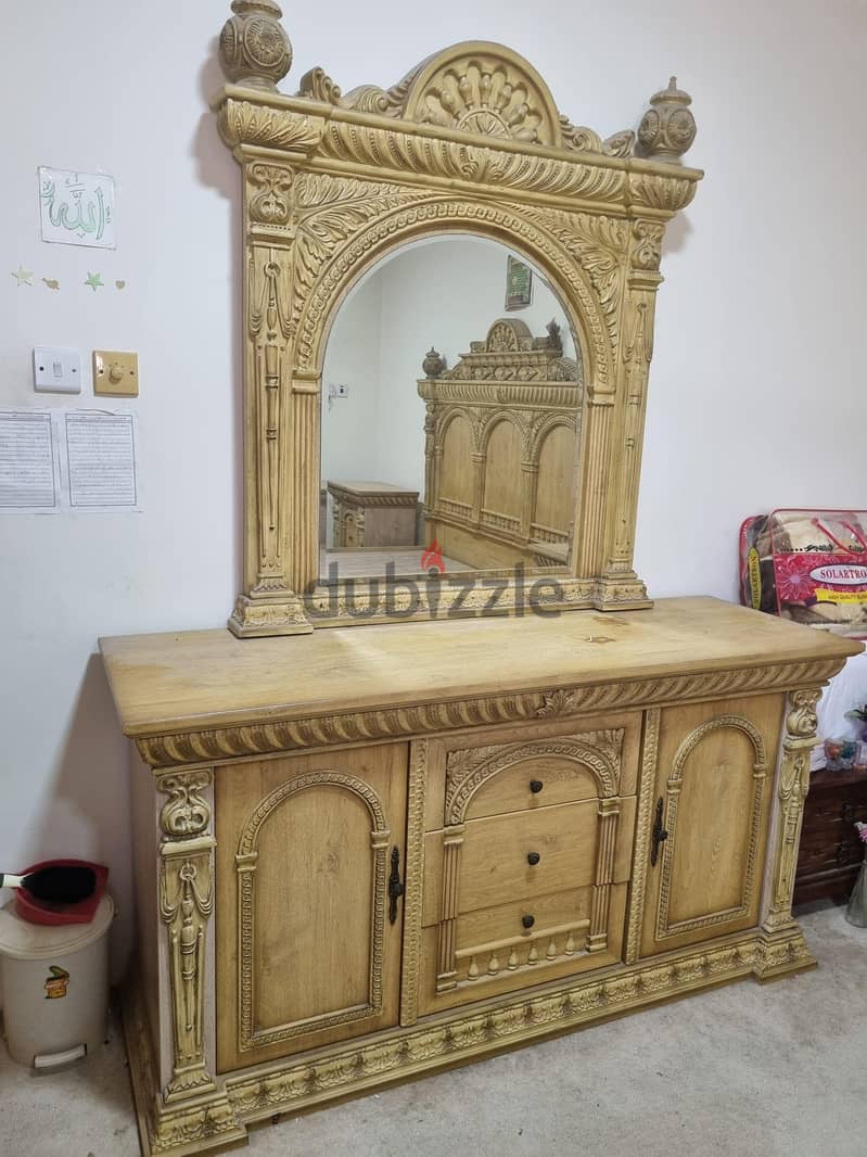 للبيع غرفة نوم خشبية بدون الكبت 5