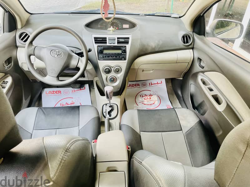 Toyota Yaris 2013 model . 5