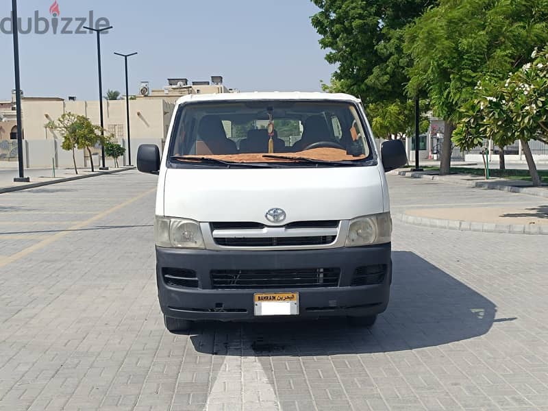 Toyota Hiace 2010-15-Seater Passenger 9
