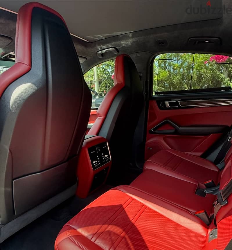 Porsche Cayenne GTS 2022 8