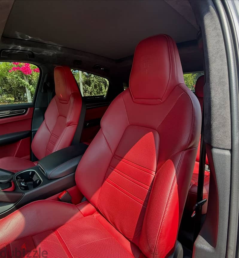 Porsche Cayenne GTS 2022 10