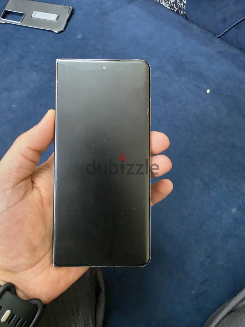 Honor Magic V2 fold 1
