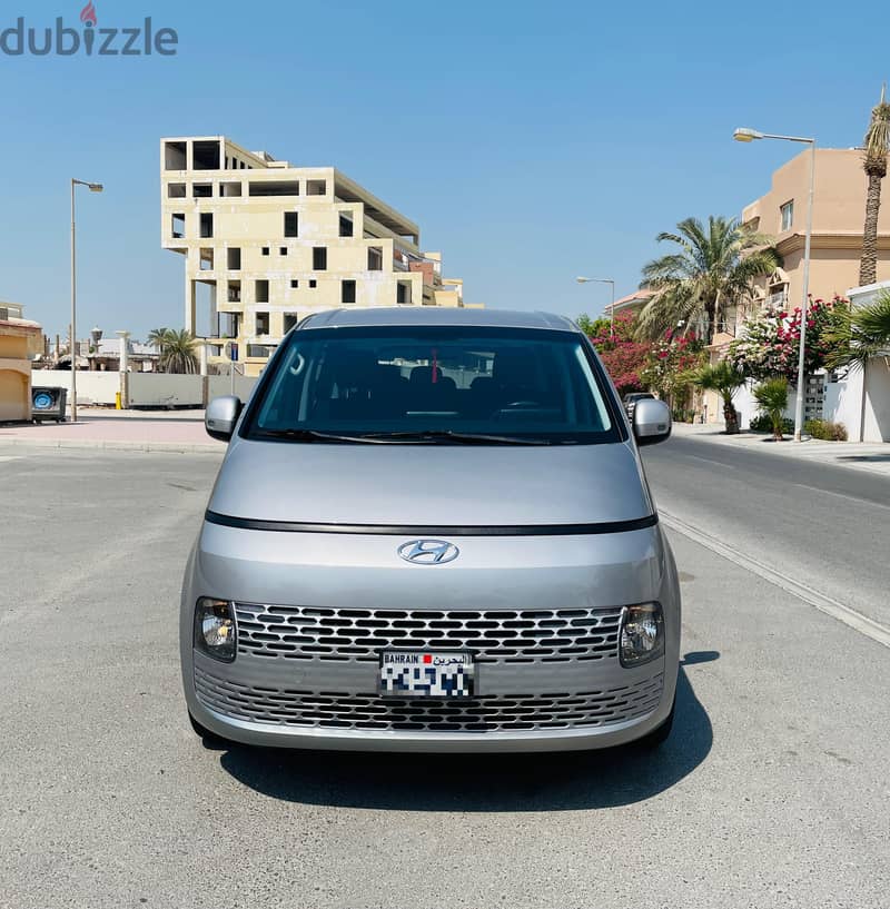 Hyundai Staria 2023 Model 15 seater family van agency warranty sale 2