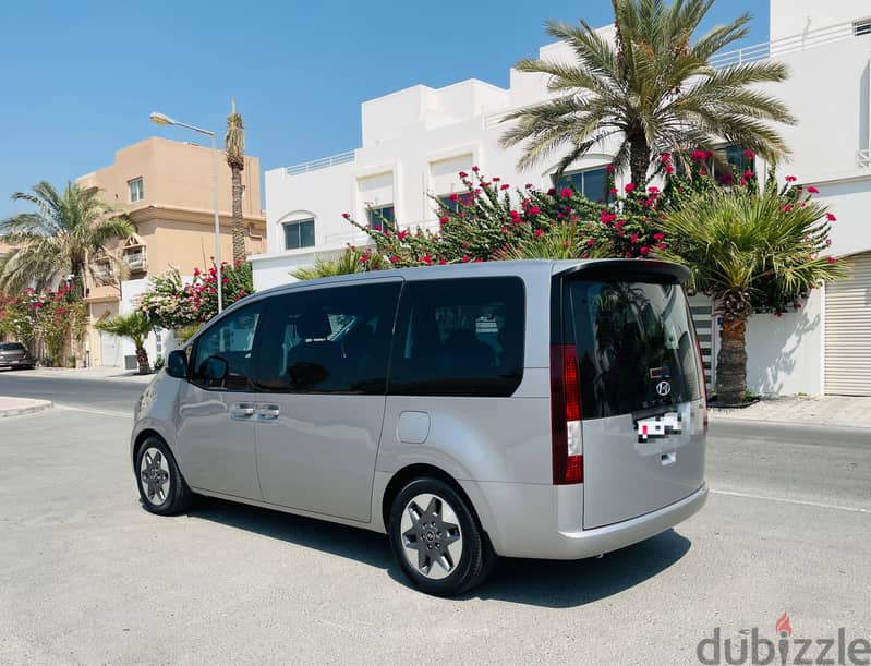 Hyundai Staria 2023 Model 15 seater family van agency warranty sale 5