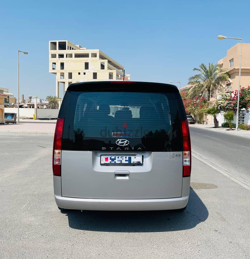 Hyundai Staria 2023 Model 15 seater family van agency warranty sale 13