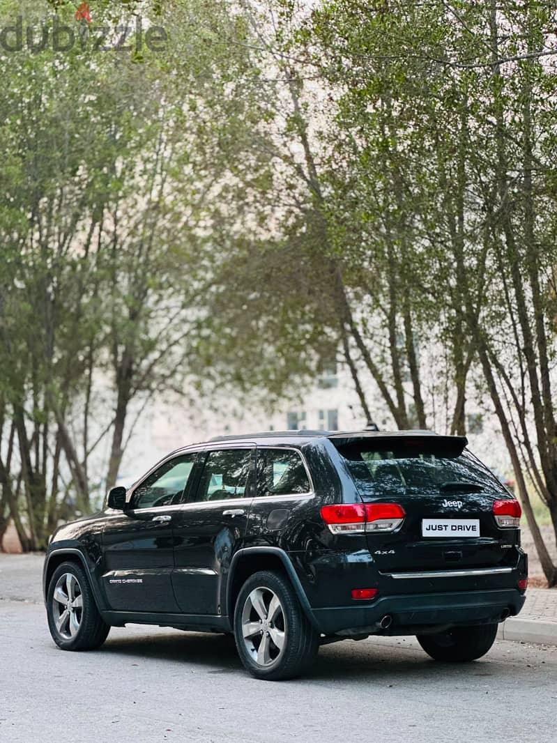 JEEP GRAND CHEROKEE 2014 MODEL FULL OPTION MODL WITH PANORAMIC SUNROOF 1