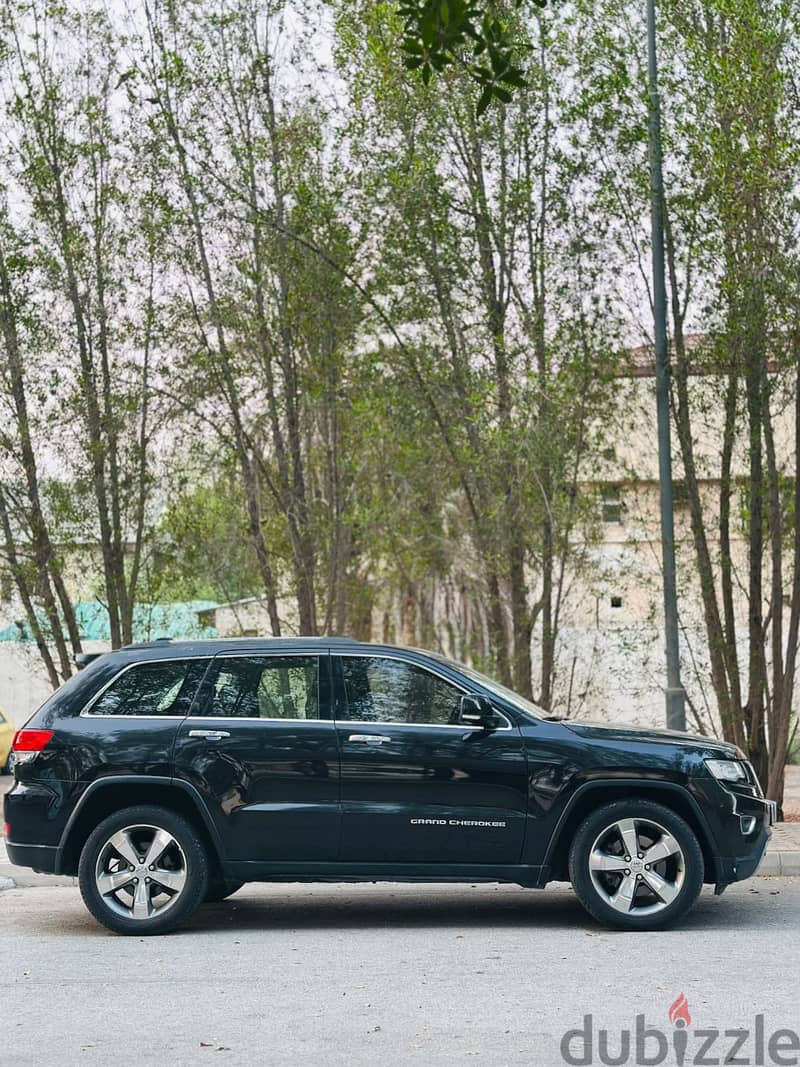 JEEP GRAND CHEROKEE 2014 MODEL FULL OPTION MODL WITH PANORAMIC SUNROOF 2