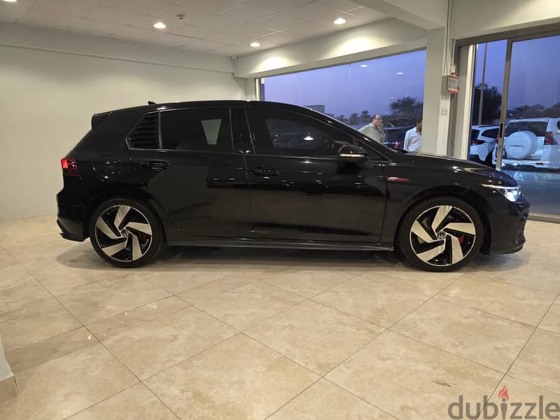Volkswagen Golf GTI 2021 3