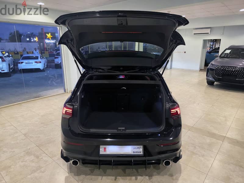 Volkswagen Golf GTI 2021 5